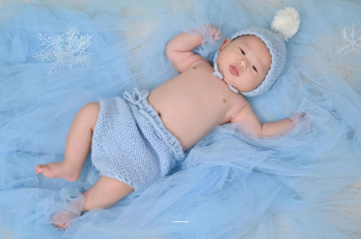 无棣宝宝睡迷糊了才肯吃奶 无棣宝宝睡迷糊了才肯吃奶